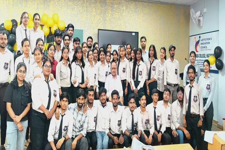 Students with Sanyal sir 